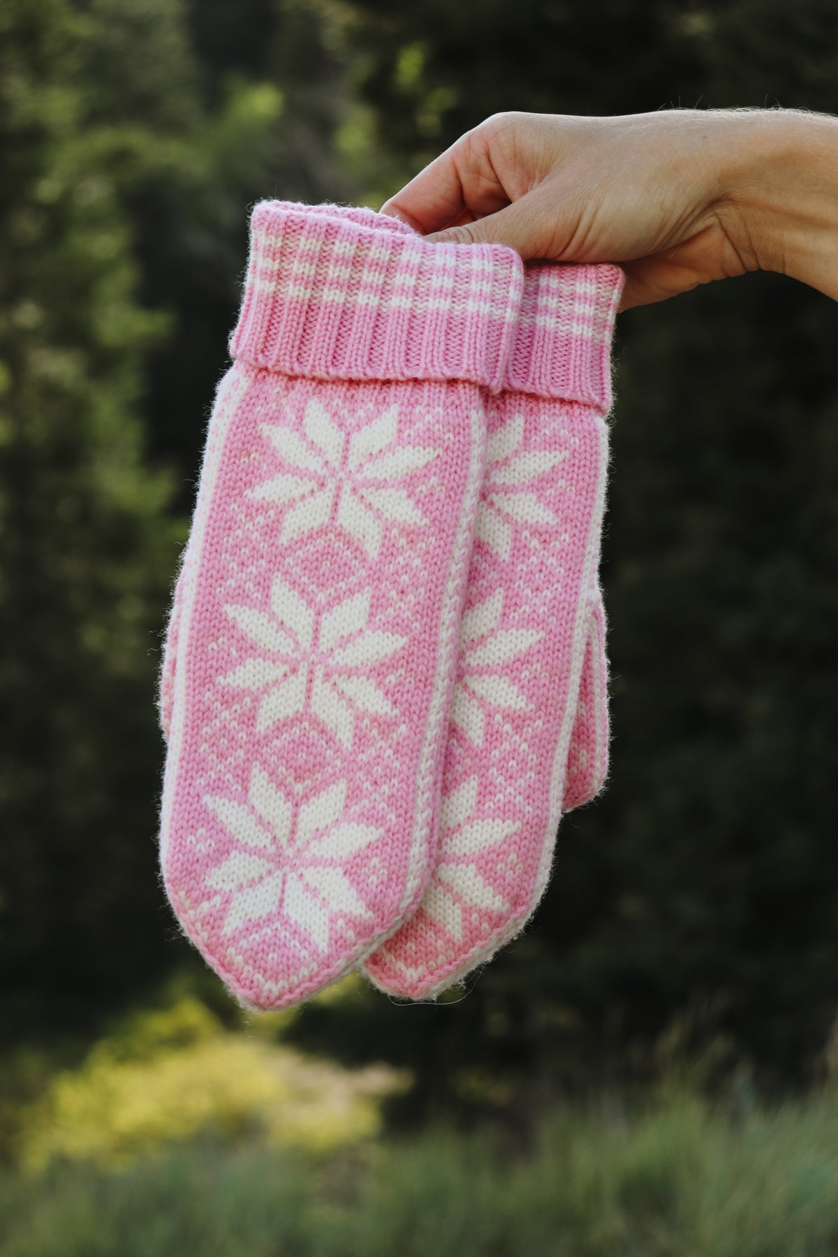Lumi Mitten